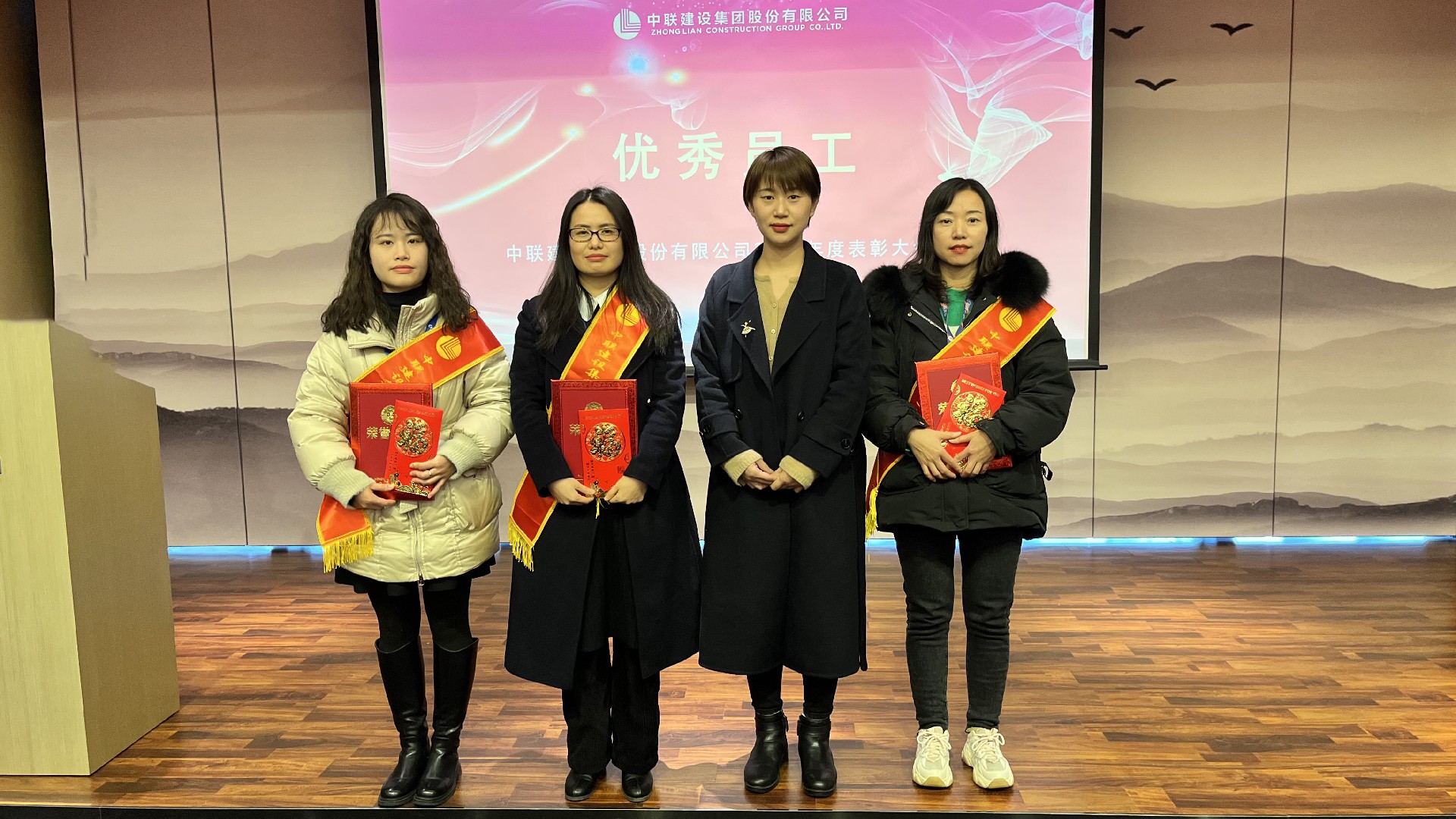 1645601085191504.jpg 1645601085191504.jpg