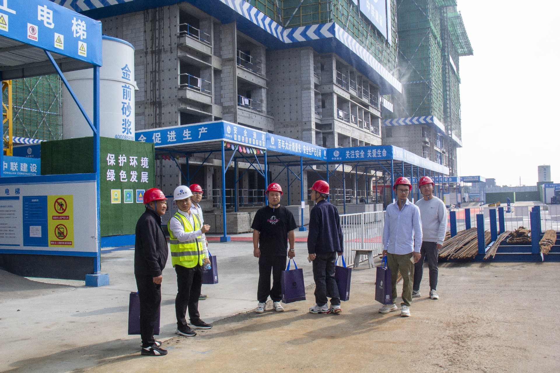 1698915520757522.jpg 1698915520757522.jpg